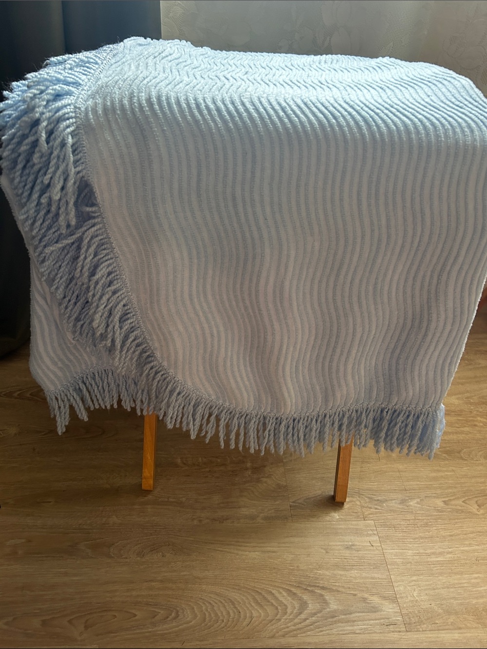 Soft Light Blue chenille bed spread 80x98- Brand Unspecified